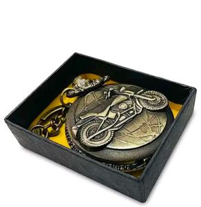 Vintage Metal Greatest Pocket Chains.