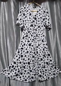 Chic Polka Dot Midi Dress