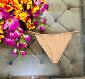 Unisex Wear Thong Seamless Stuff