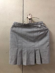 Cute Looking Miniskirt 🩶🎀