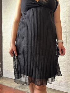 Black pleated Dress
