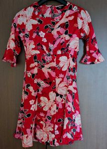 New : Floral Print Mini Dress