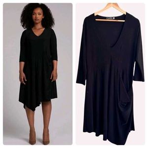 Chic Black V-Neck Midi Dress