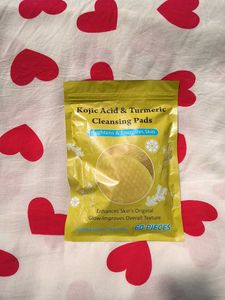 Kojic Acid & Turmeric Cleansing Pads 🎀