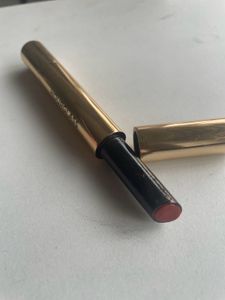 Hourglass lipstick