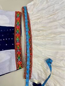 Lahenga Choli White &amp; Navy Blue