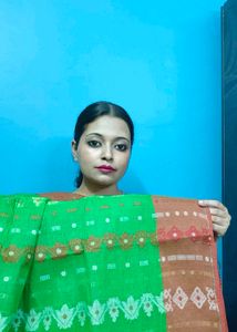 Elegant Bengal Tant Green Saree