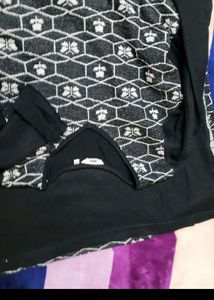 Black beautiful pattern Woollen kurta