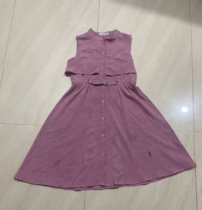 💜 Elegant Yet Edgy – Belted Button-Down Dress💜