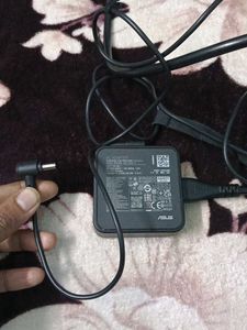 ASUS AC Adapter ADP-65GD D