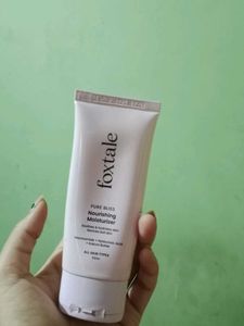 Pure Bliss Nourishing Moisturizer