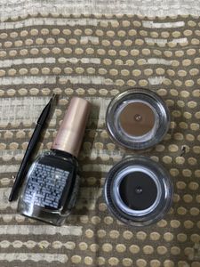 Lakme &amp; Music Fiovver Eyeliner