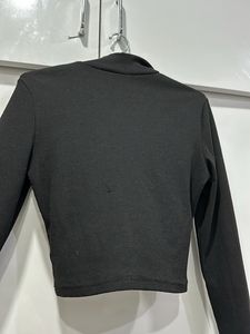 Ribbed Crop Top Black Zip Up