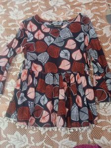 Leaf Print Long Sleeve Top