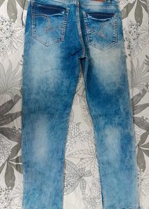 Brutus Jean | 32