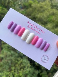Pastel Press-On Nails