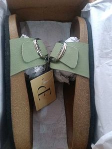 Stylish Green Flats/Sandals
