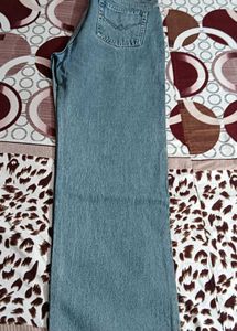 TQS Light Wash Jeans