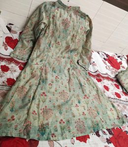 Floral Print Pant Kameez Set