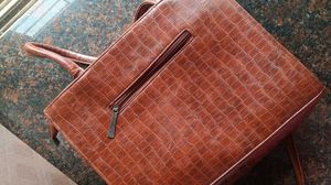 Tote Leather bag 👜( Free wallet )