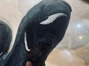 Red Tape Black Casual Shoes