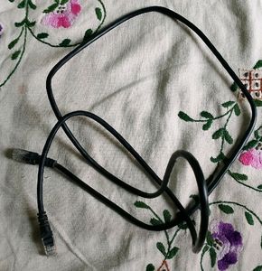 Jio (WIFI ᯤ ROUTER) Fiber Set-Top Box.