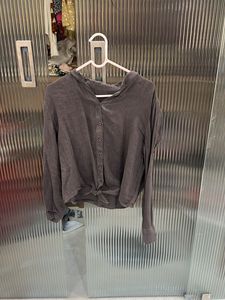 brown top ( knot )