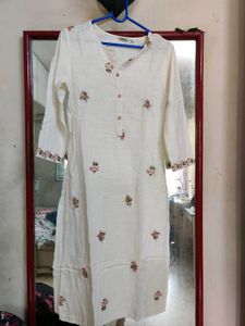 Floral Embroidered Kurti