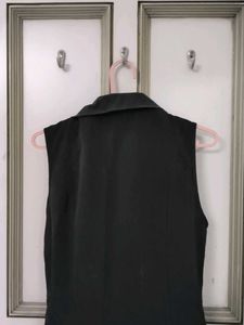 Sleeveless Black Dress