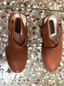Cute Brown Sandals