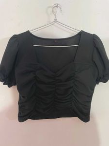 BLACK CROP TOP 🖤