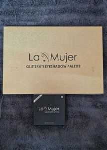 Eye Shadow Pallet & Mini Lipstick Set Of 4