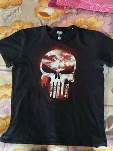 Punisher Graphic Print T-Shirt