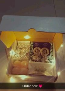 Navratri Glow Up Festive Hamper 💗