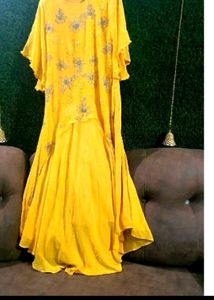 Beautiful yellow dress
