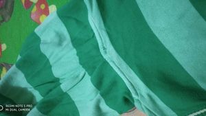 Cut Sleeves Hoodi