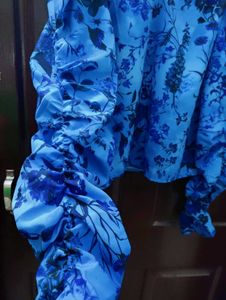 Tokyo Talkies Floral Printed Blouson Top