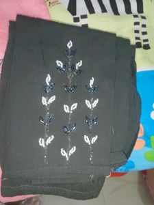 Elegant Floral Embroidered Kurta Set