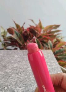 Dot &amp; Key Lipstick