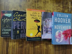 Popular Book Bundle - Colleen Hoover & More!