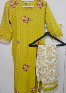 Kaira Embroidered Kurta