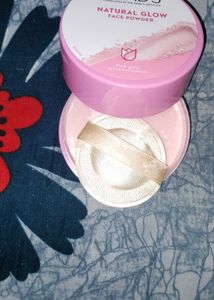 Pond&#39;s Natural Glow Face Powder