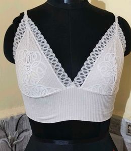 SizeS/M 🎁Buy 2 Get 1 Free 🎁White Lace Bralette