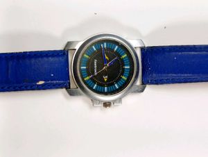 Two Vintage Timepieces | Black and Blue