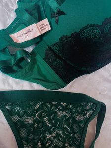 beutiful lace bra panty