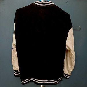 ⚫️black Varsity Jacket🎉
