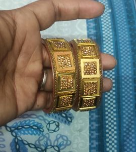 Golden Kada Set For Women