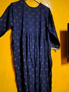 Elegant Navy Blue Embroidered Kurta