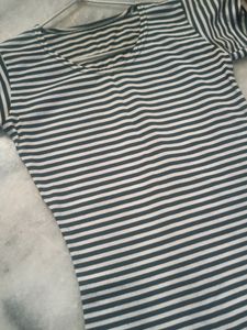 Girls Black &amp; White Striped Top