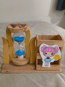 Cute Wooden Hourglass Stationery Holder&amp; Girl Deco